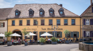 Gasthof zum weissen Lamm im Sommerach in Franken